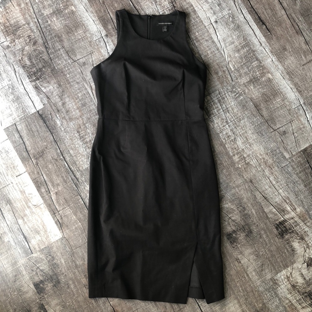 Banana Republic size 6 shift dress